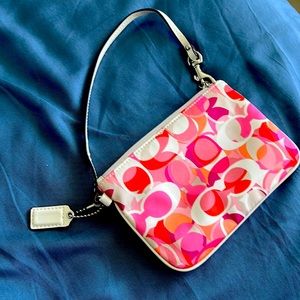 Coach wristlet satin finish. Small easy little bag 💕